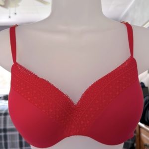 Victorias Secret EUC lace trimmed red bra 34D convertible straps